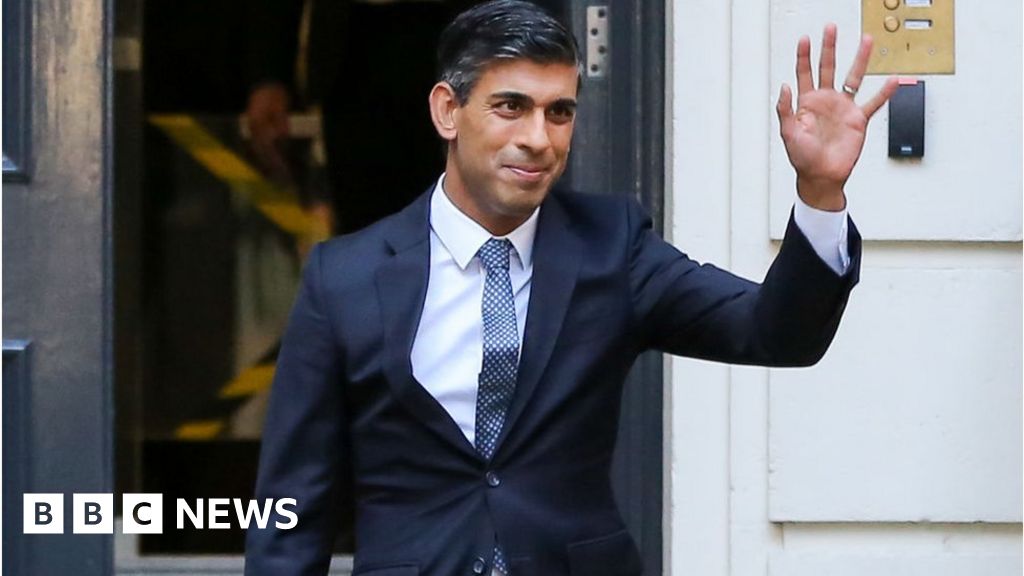 Can Sunak steer economy through 'profound crisis'?