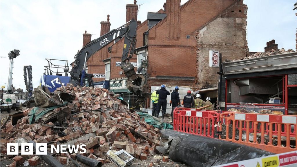 Three deny fatal Leicester shop blast