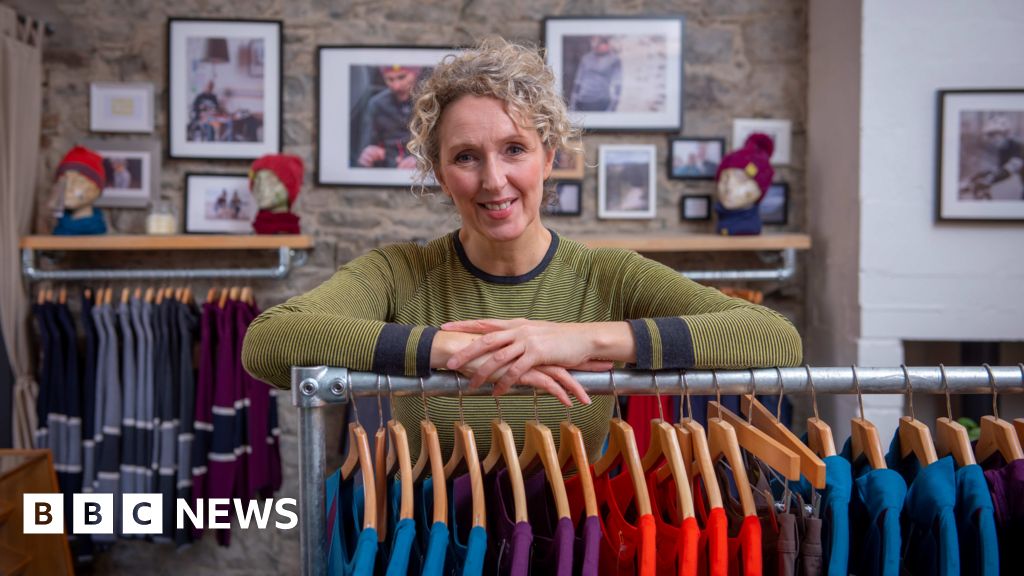 Innerleithen outdoor clothing company hatches expansion plans – BBC News