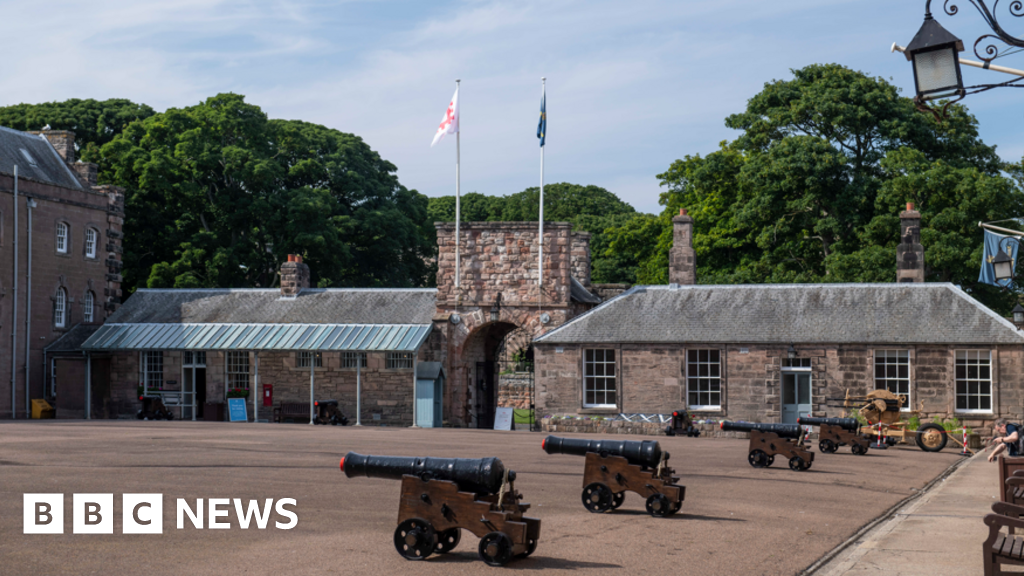 Three North East towns bid for culture status