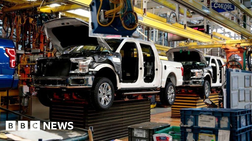 Carmaker Ford announces 7,000 job cuts