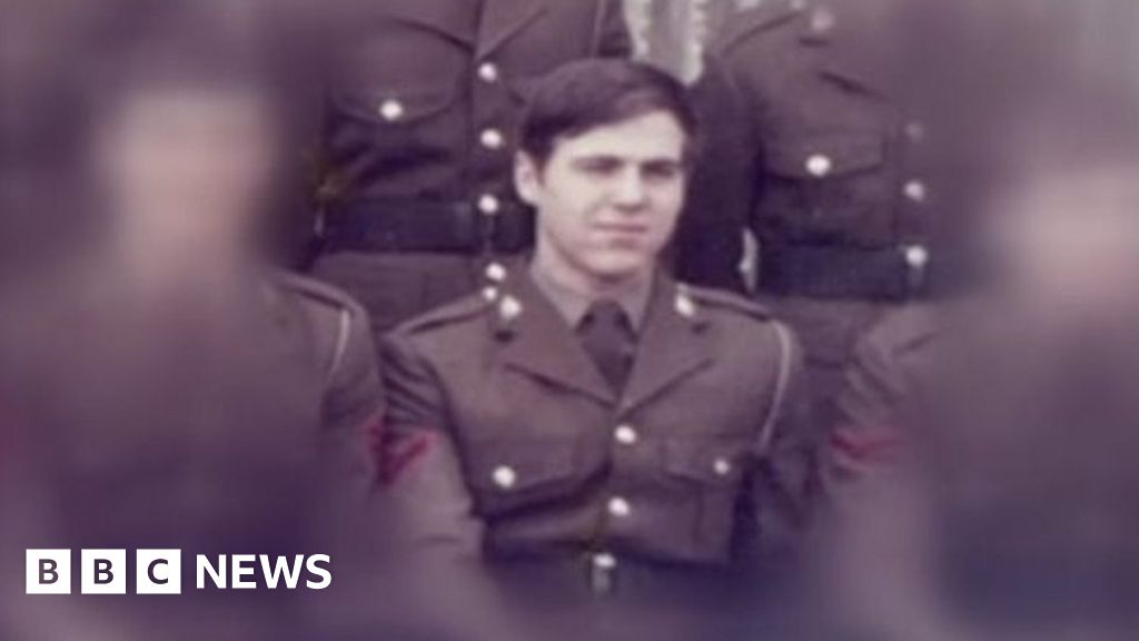 Gay Army veteran welcomes chance to reclaim medal