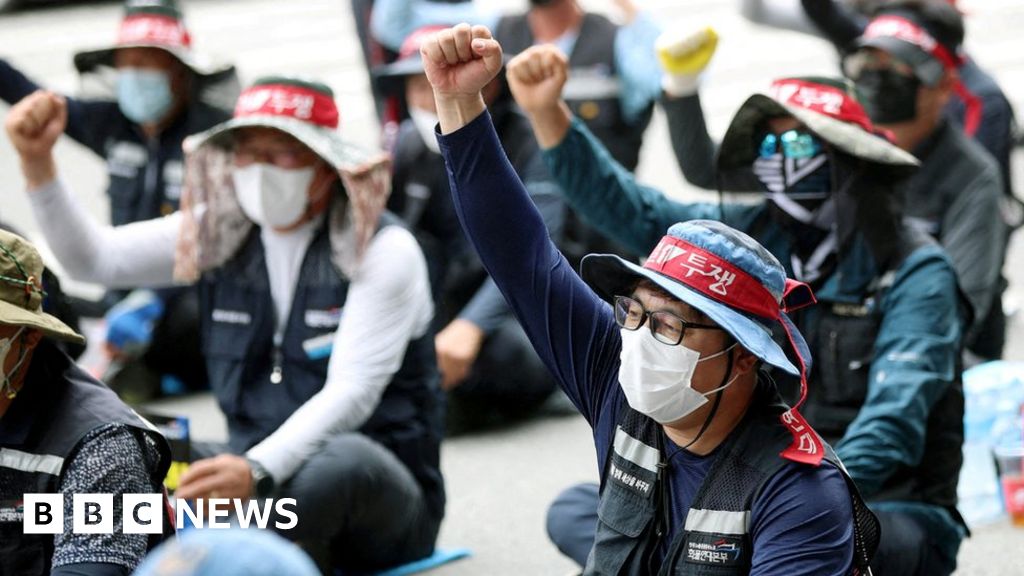 South Korea lorry driver strike hits car and steel producers