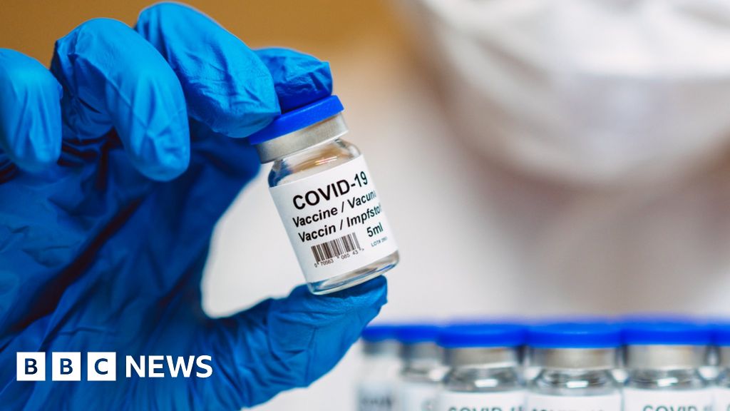 Covid-resistant people inspire new vaccine tactic – BBC News
