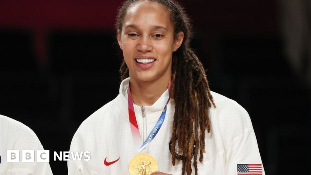 Brittney Griner: Russia extends arrest of US basketball star over drugs charge