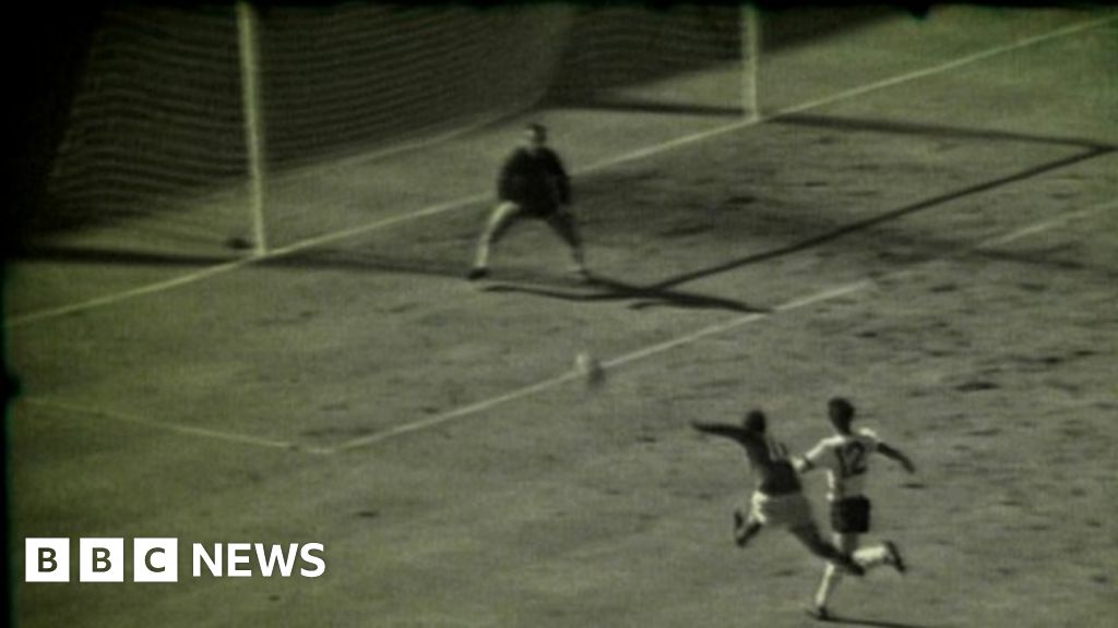 Hat-trick Hero Sir Geoff Hurst Relives 1966 World Cup Win - BBC News