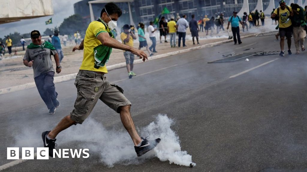 Brazil Congress: Lula vows to punish supporters of Bolsonaro after riot