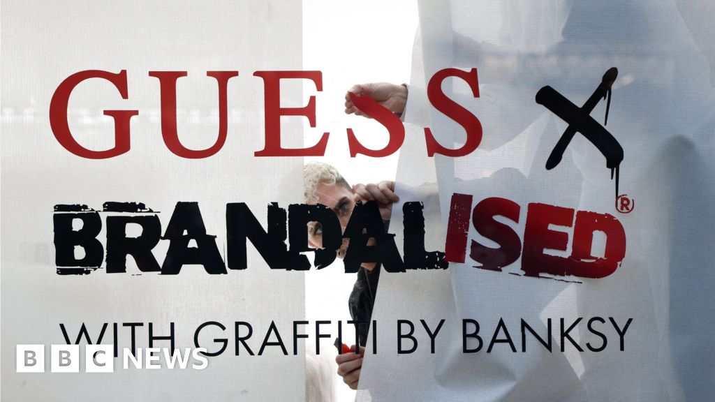 班克斯指責服裝品牌Guess竊取藝術作品