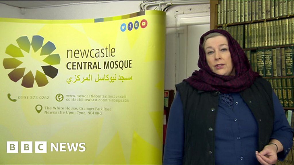 Daily Politics Soapbox Muslims More Victimised Bbc News