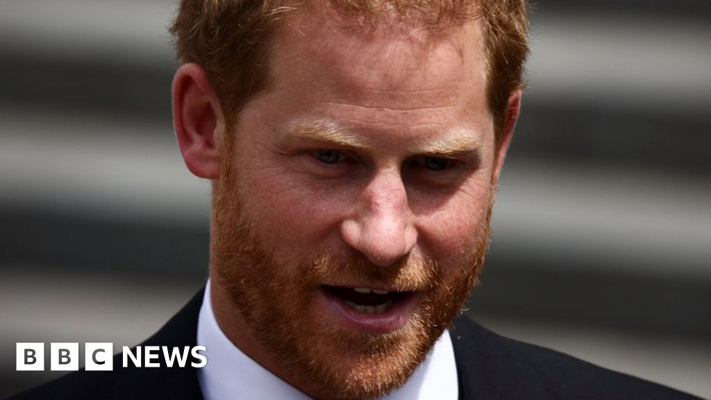 Prince Harry wins final stage of Mail on Sunday High Court libel claim