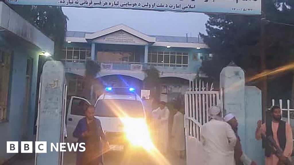 Afghanistan: Kunduz mosque attacked during Friday prayers