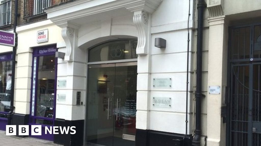 London clinic leaks HIV status of patients - BBC News