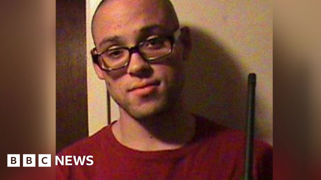 US gunman appeared to target Christians in Oregon shooting BBC News