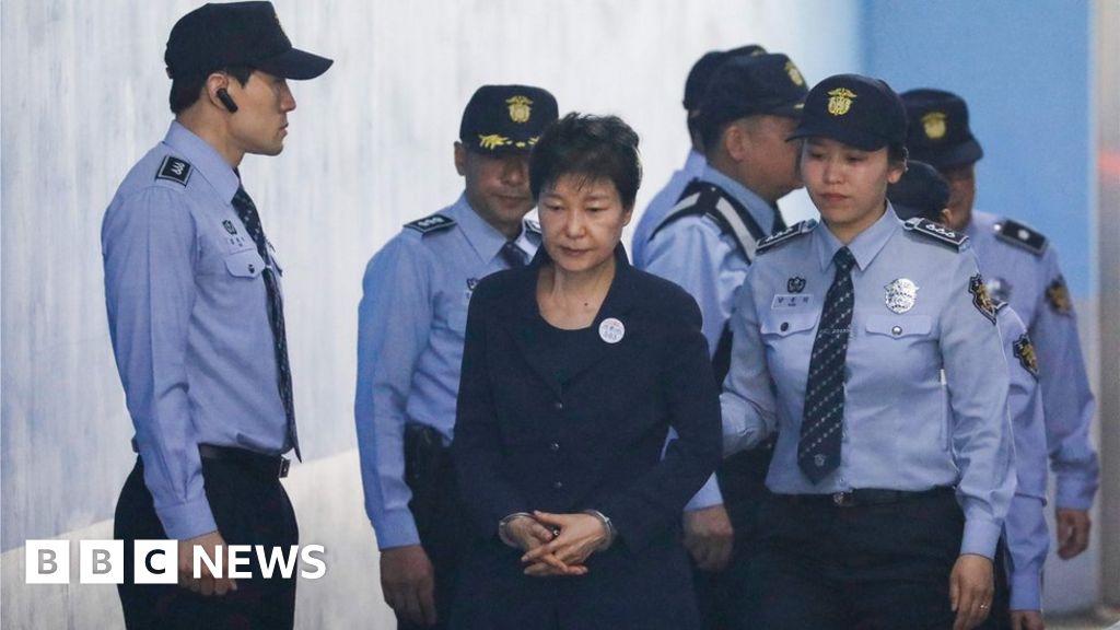 Park Geun-hye: South Korea's ex-leader jailed for 24 years for corruption -  BBC News