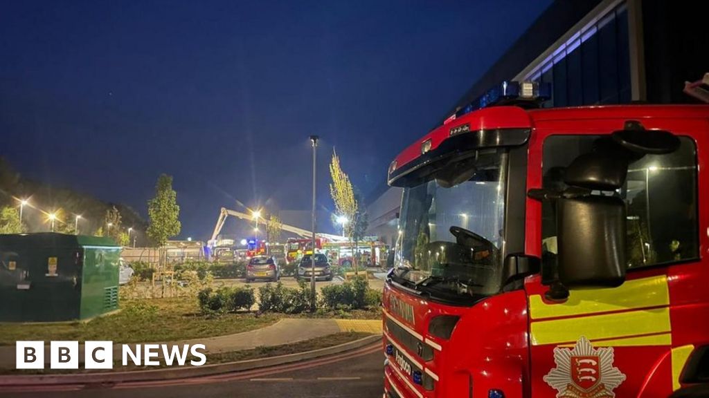 Firefighters Tackling Lithium Battery Blaze At Essex Warehouse - BBC News