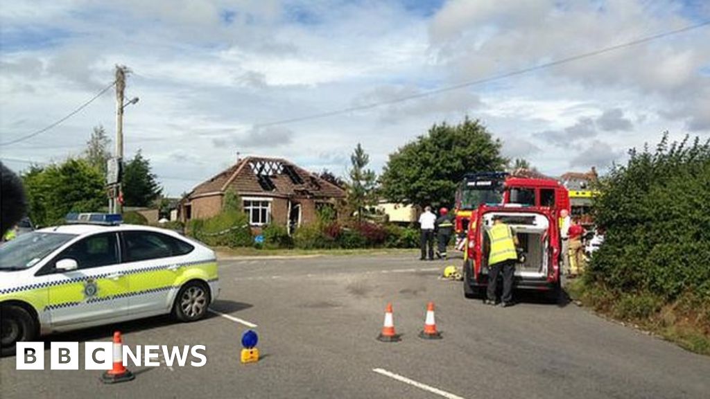 Fatal Dunston house fire started deliberately - BBC News