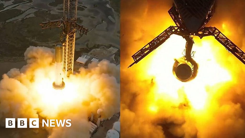 SpaceX tests the most powerful ever rocket system - BBC News