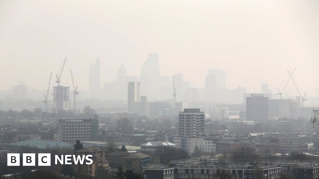 Real estate agents urged to tell the buyer about air pollution