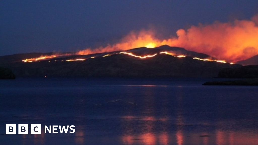 Crews use water bombs for major wildfire on Isle of Rum