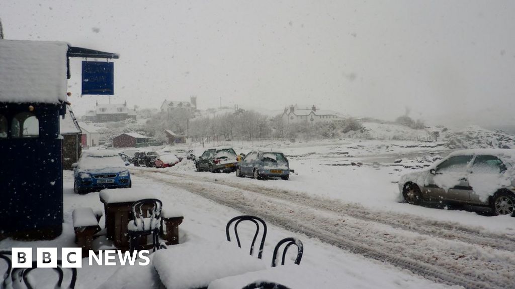 Met Office Issues Snow Warning - BBC News