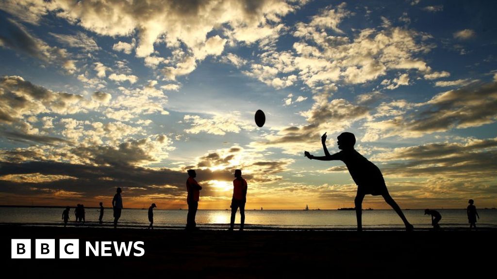 Coronavirus: Northern Territory first in Australia to lift major restrictions