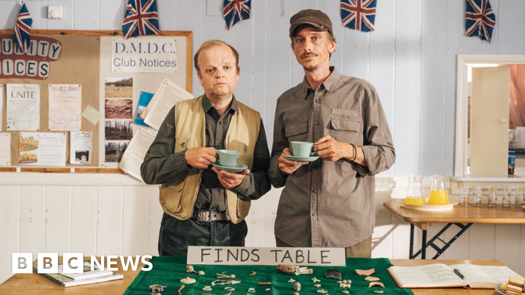Detectorists Mackenzie Crook says Suffolk the perfect setting for