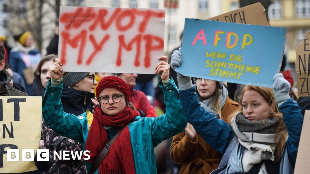Germany AfD: How far right caused political earthquake - BBC News