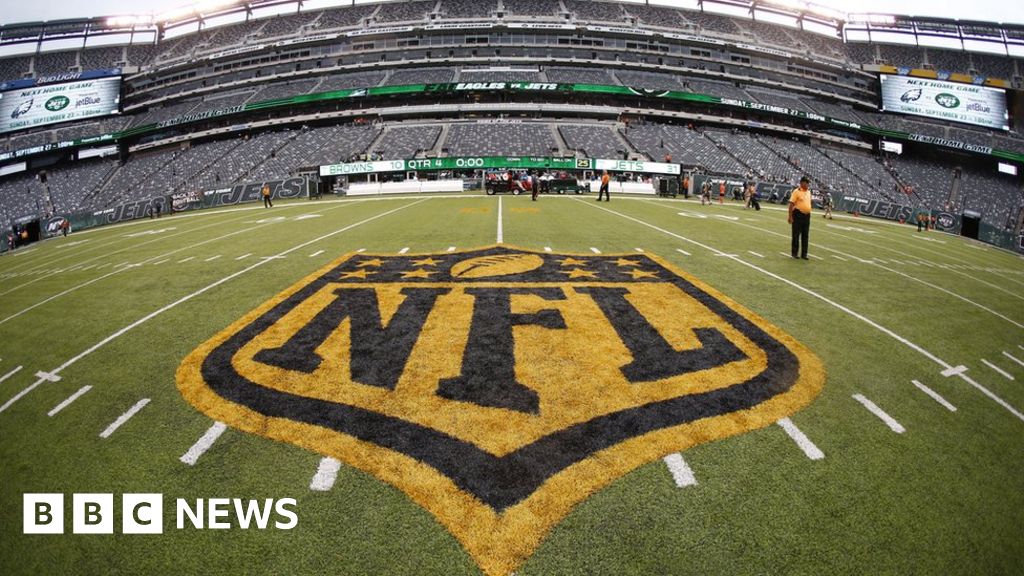 Super Bowl 50 A troubled year for American football BBC News