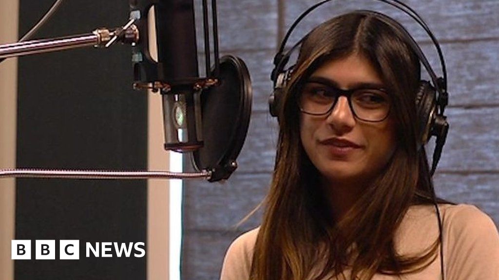 1024px x 576px - Mia Khalifa filmed a porn scene where she was wearing a hijab ...