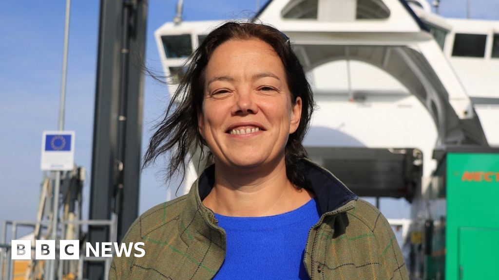 Plug-in and sail: Meet the electric ferry pioneers - BBC News