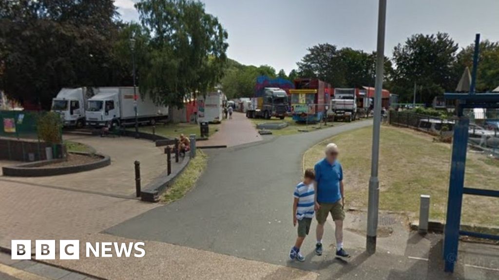 Dover: Teenage boy found dead at Pencester Gardens funfair – BBC