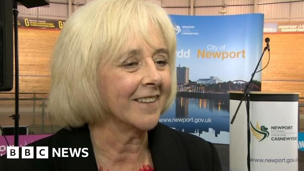 Newport West MP Ruth Jones to 'reach out' to non-voters - BBC News