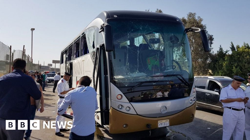 Egypt Explosion Tourists On Bus Injured Near Giza Pyramids Bbc News