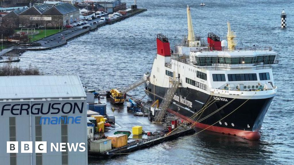 Union warns 'inaction' could sabotage shipyard's survival