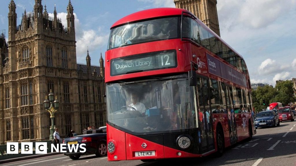 倫敦公交車削減。薩迪克-汗對計劃中的變化拉上了手剎