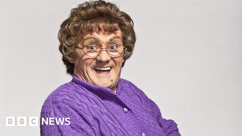 Mrs Brown star set to front new Saturday night BBC show BBC News