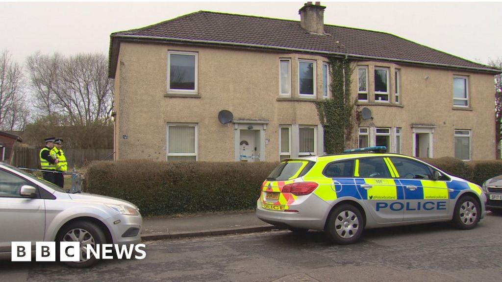Glasgow house deaths 'not suspicious'