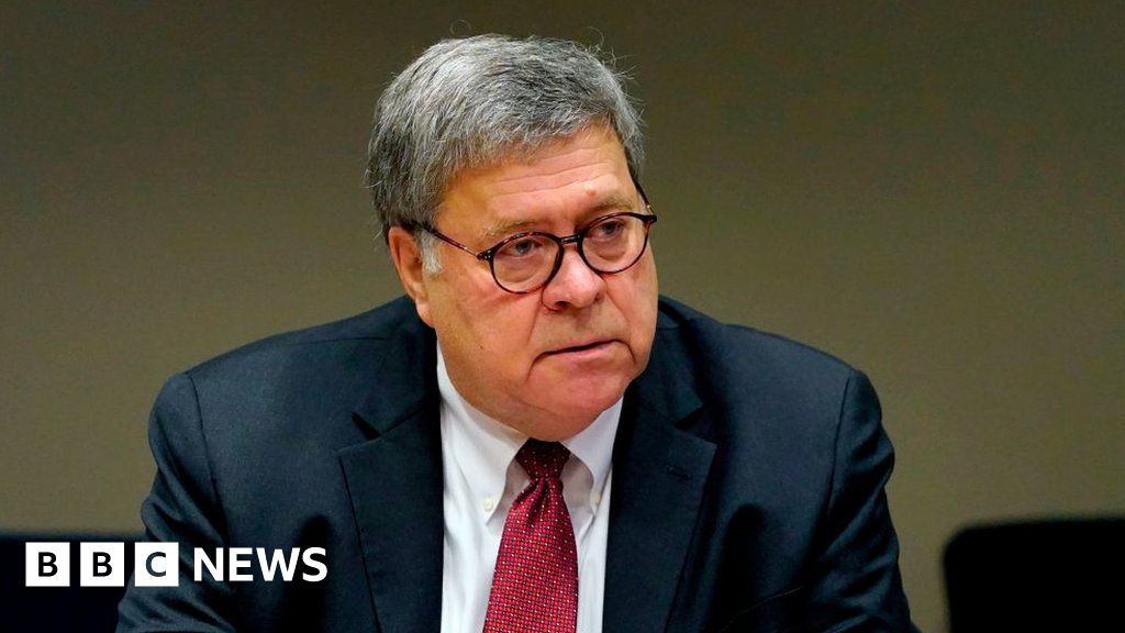 William Barr: US attorney general to leave post by Christmas