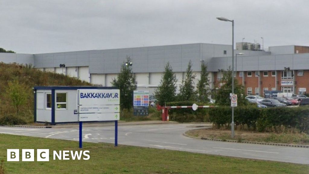 Bakkavor Sutton Bridge and Leicester factories set to close BBC News