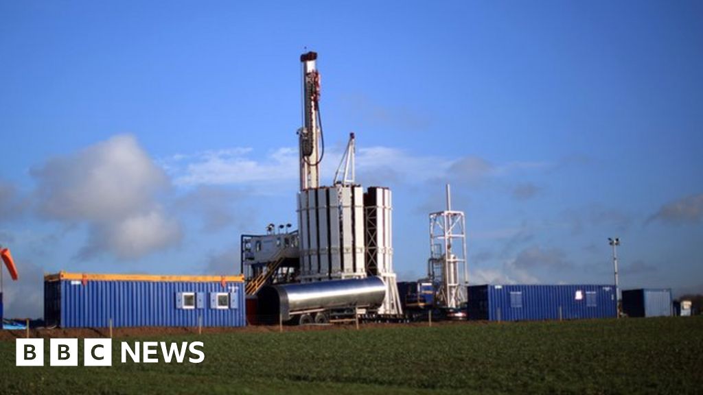 Fracking bids to be fast-tracked - BBC News