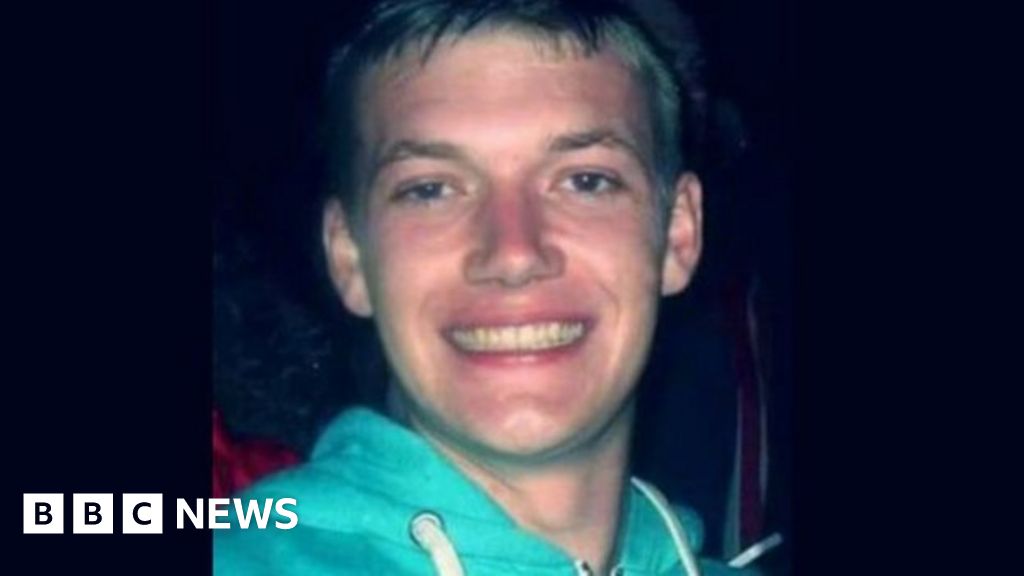Search For Missing Man Lachlan Simpson Scaled Down Bbc News 