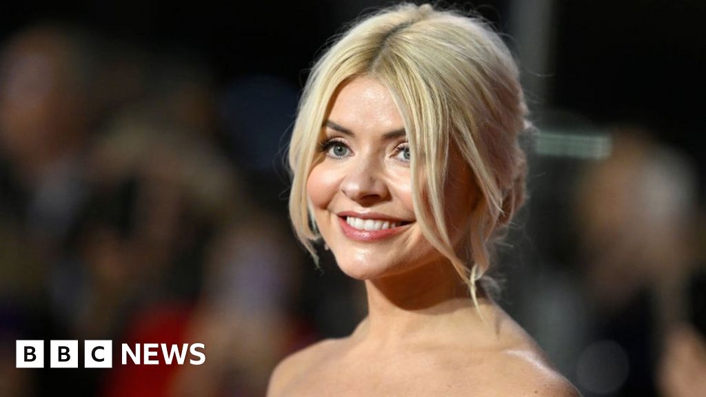 Holly Willoughby quits This Morning