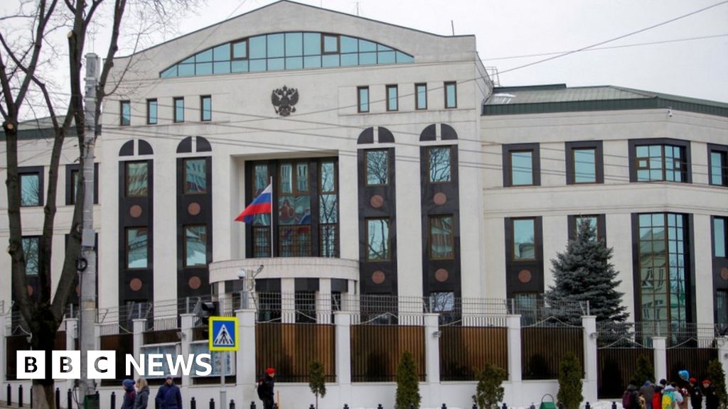 Moldova expels 45 Russian diplomatic staff