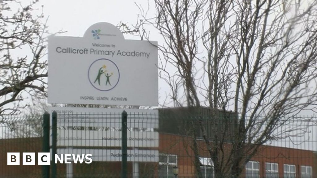 Callicroft Primary School in Bristol closed due to fire - BBC News