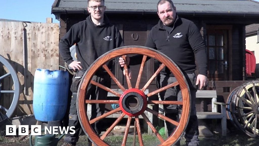 Devon apprentice wheelwright My job is brilliant BBC News