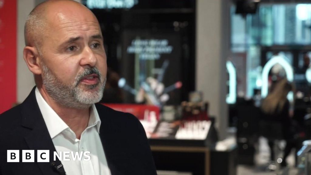 Debenhams boss Sergio Bucher 'expected to step down' Debenhams boss Sergio Bucher 'expected to step down'