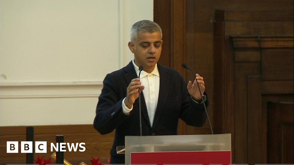 sadiq-khan-speech-interrupted-by-protesters-bbc-news