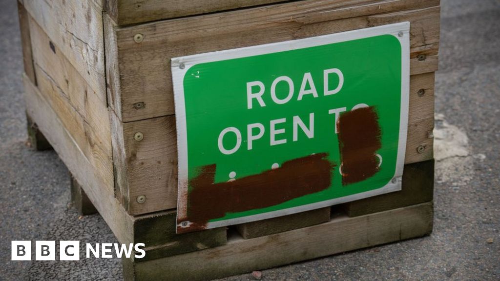 London councils spend more than £850k fixing LTNs - BBC