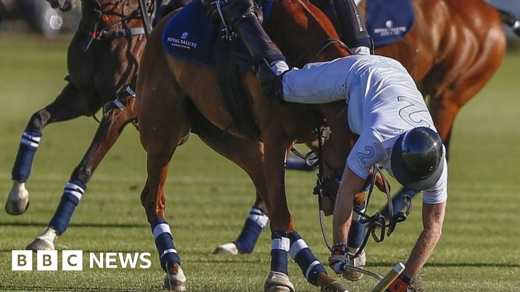 Prince Harry falls from polo pony at charity match BBC News(02)