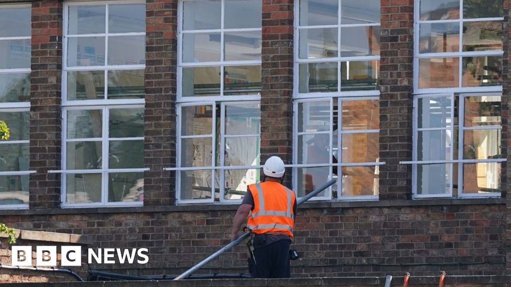 Les travaux de construction ont été annulés dans 13 écoles RAAC